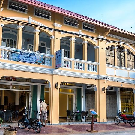 Paris Guesthouse Kampot Ngoại thất bức ảnh